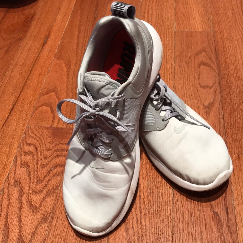 Men’s Nike Lunarsolo Tennis Shoes